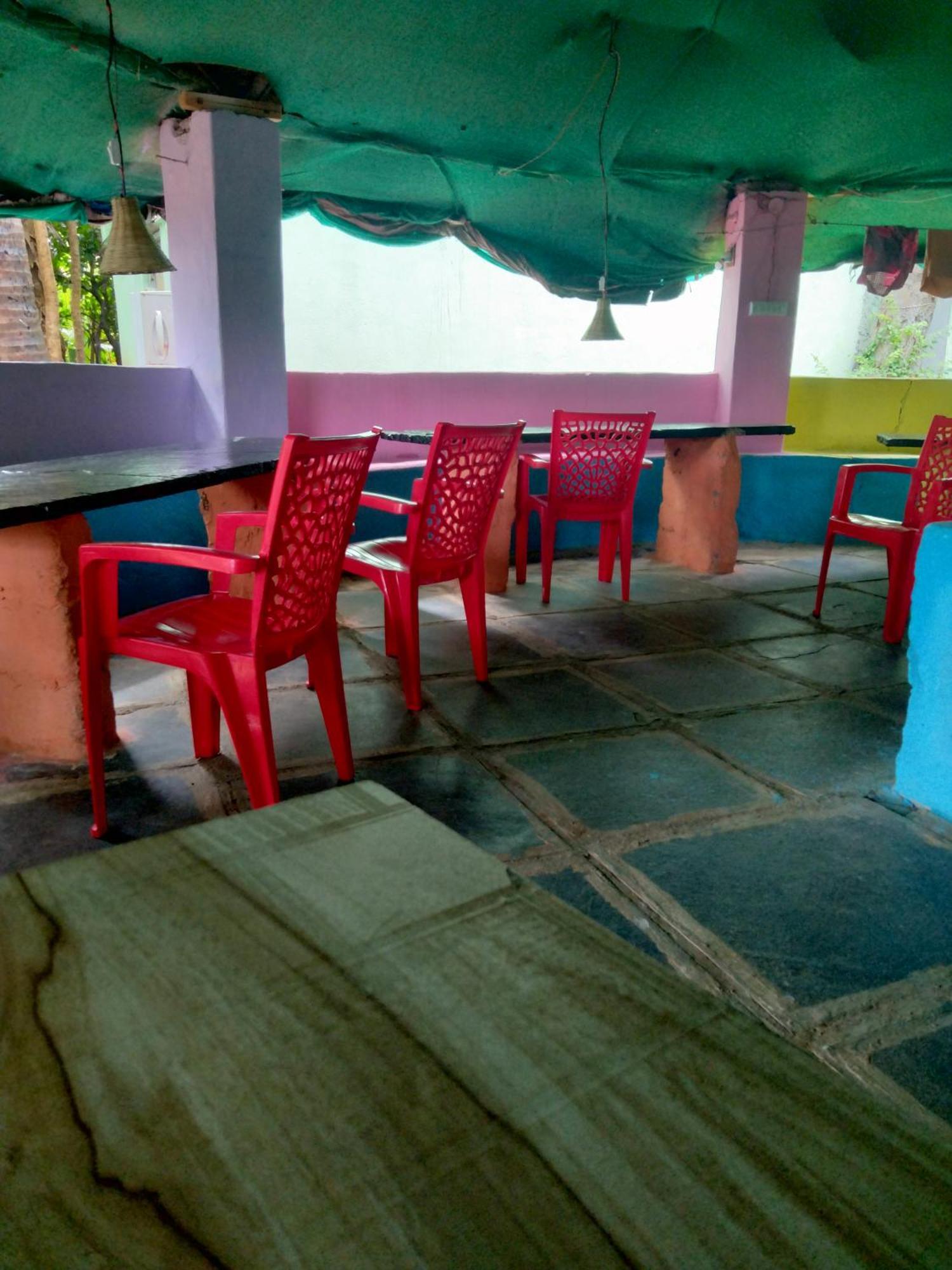 Goldengarden Cottages Hampi Extérieur photo